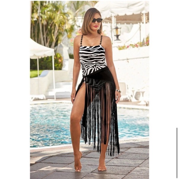 Boston Proper Milonga Zebra Over The Shoulder One Piece Swimsuit Sz Medium - Picture 8 of 10